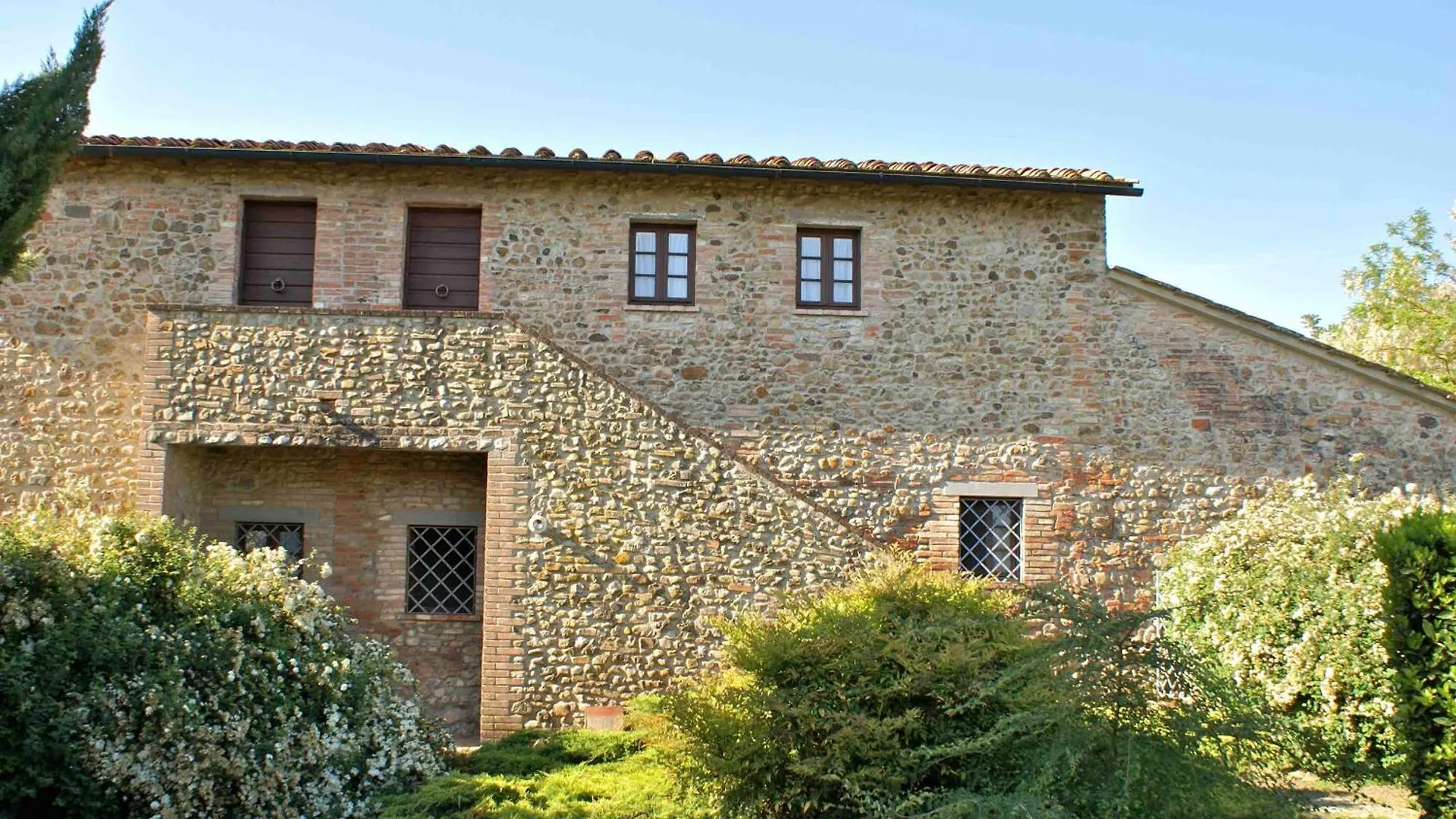 Farm stay La Mandriola Villa Lajatico Italy