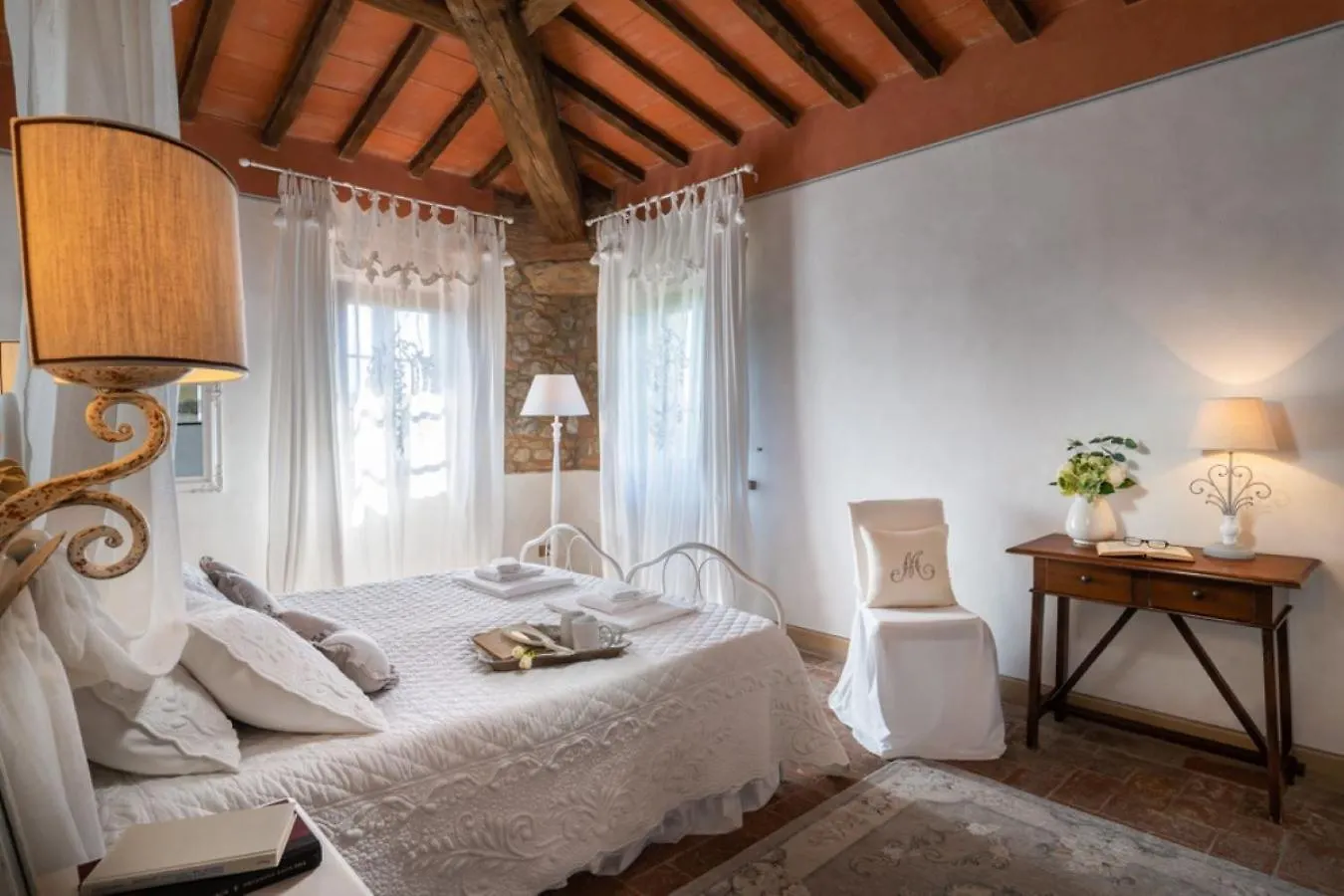 La Mandriola Villa Lajatico 0*,  Italy