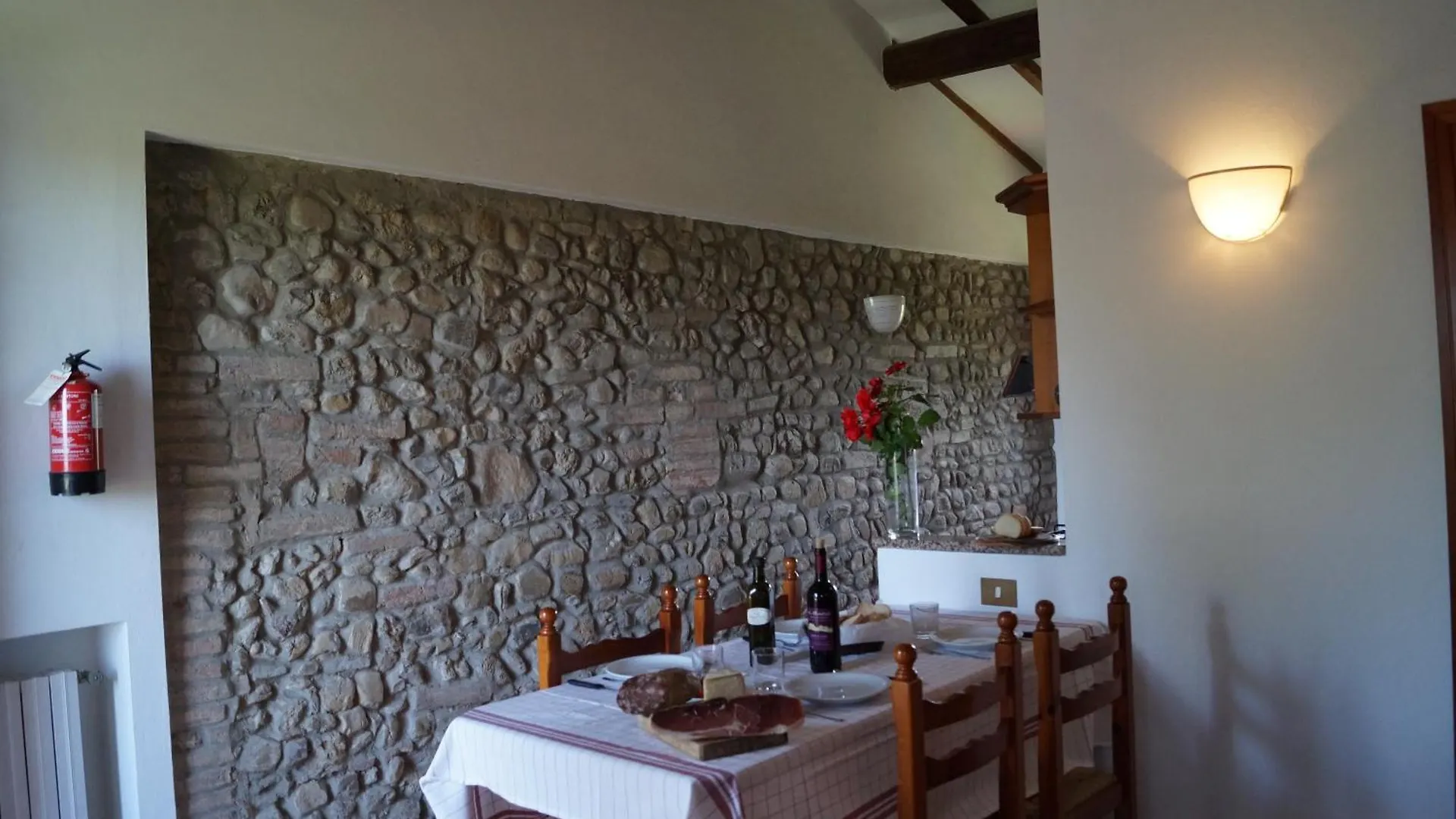 La Mandriola Villa Lajatico Farm stay